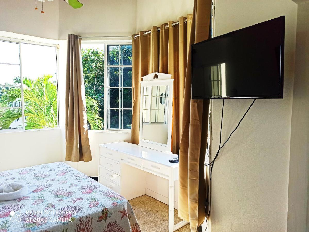 Columbus Heights Apt 26 F Ocho Rios Eksteriør billede