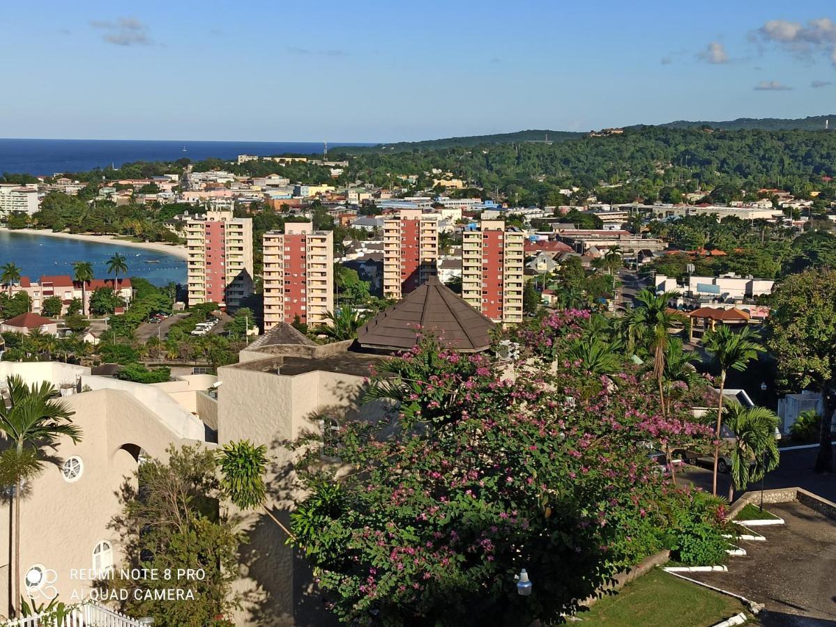 Columbus Heights Apt 26 F Ocho Rios Eksteriør billede