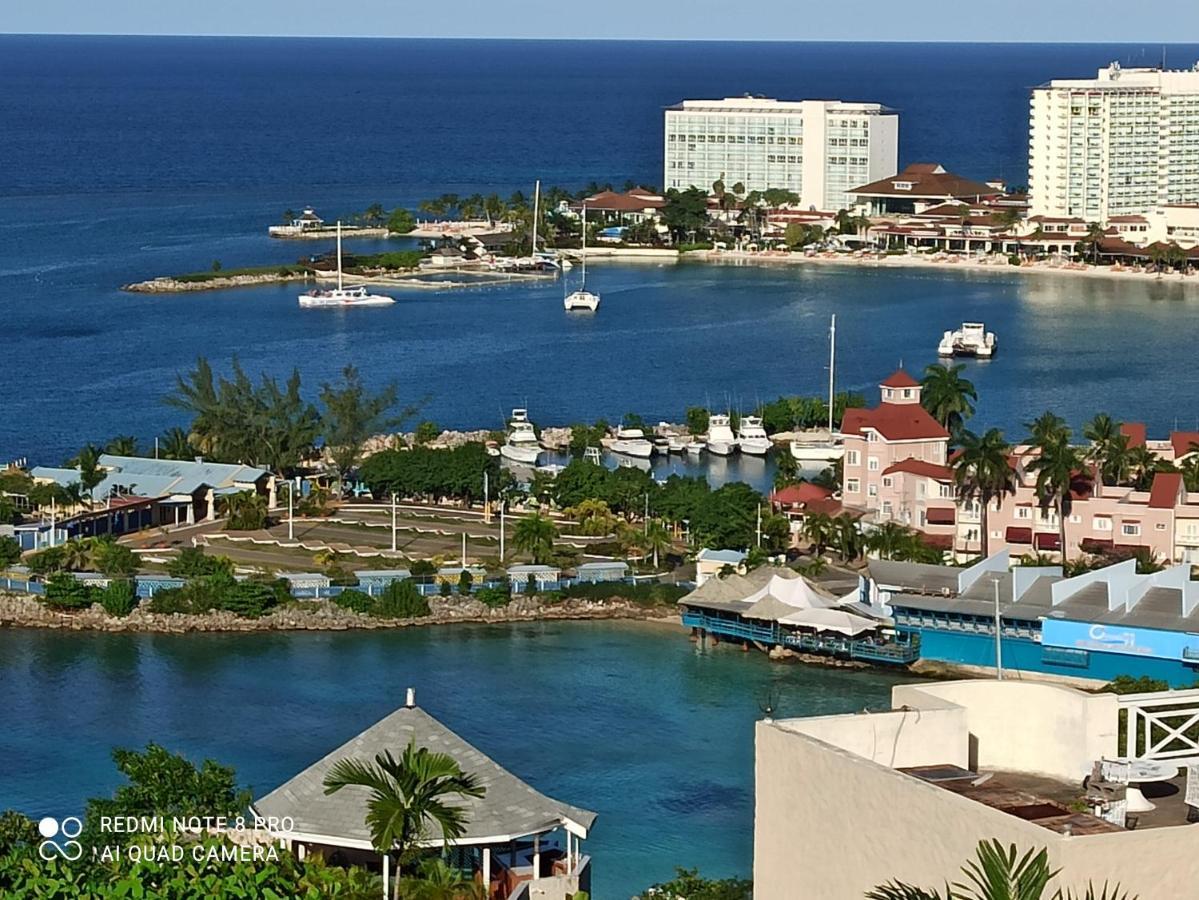 Columbus Heights Apt 26 F Ocho Rios Eksteriør billede